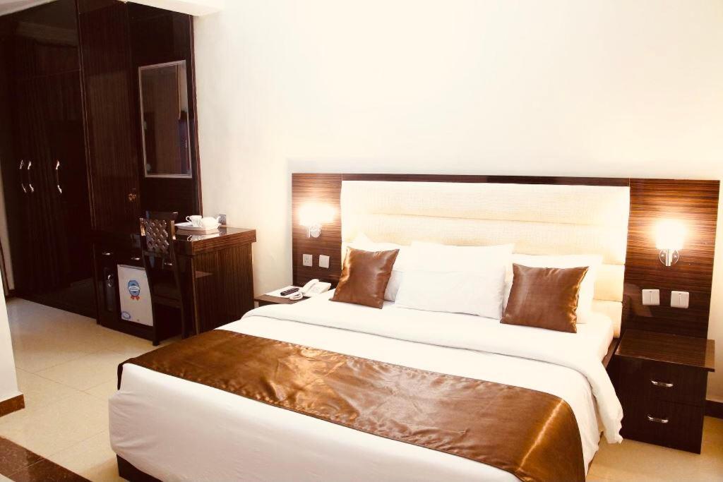 E-Suites Hotel, Abuja Dış mekan fotoğraf