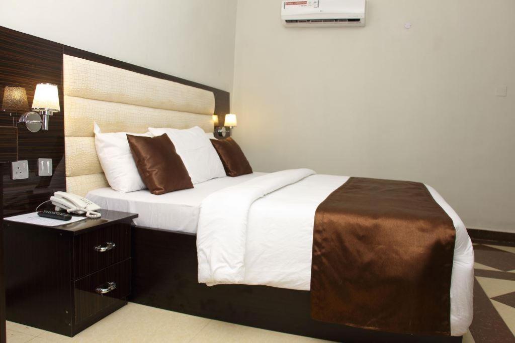 E-Suites Hotel, Abuja Dış mekan fotoğraf